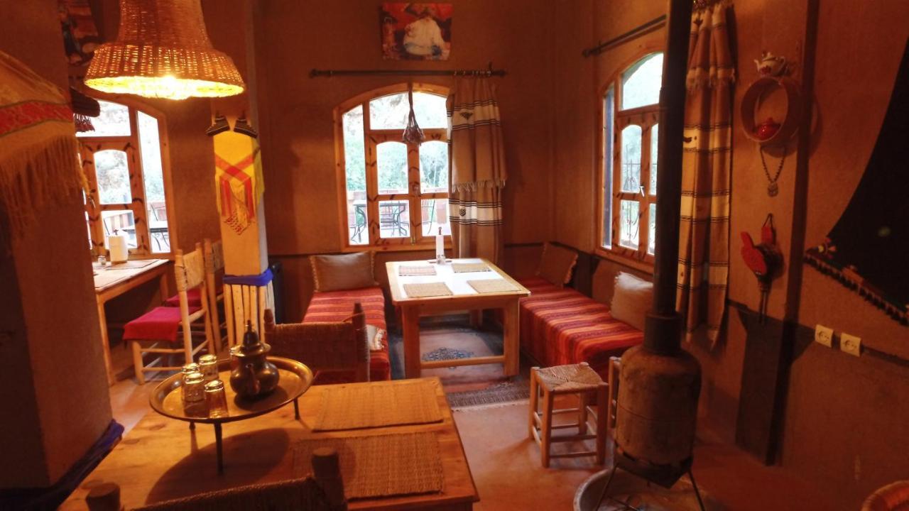 Riad Pizzeria Marhaba Akhendachou n'Ait Ouffi Kültér fotó
