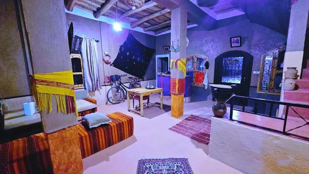 Riad Pizzeria Marhaba Akhendachou n'Ait Ouffi Kültér fotó