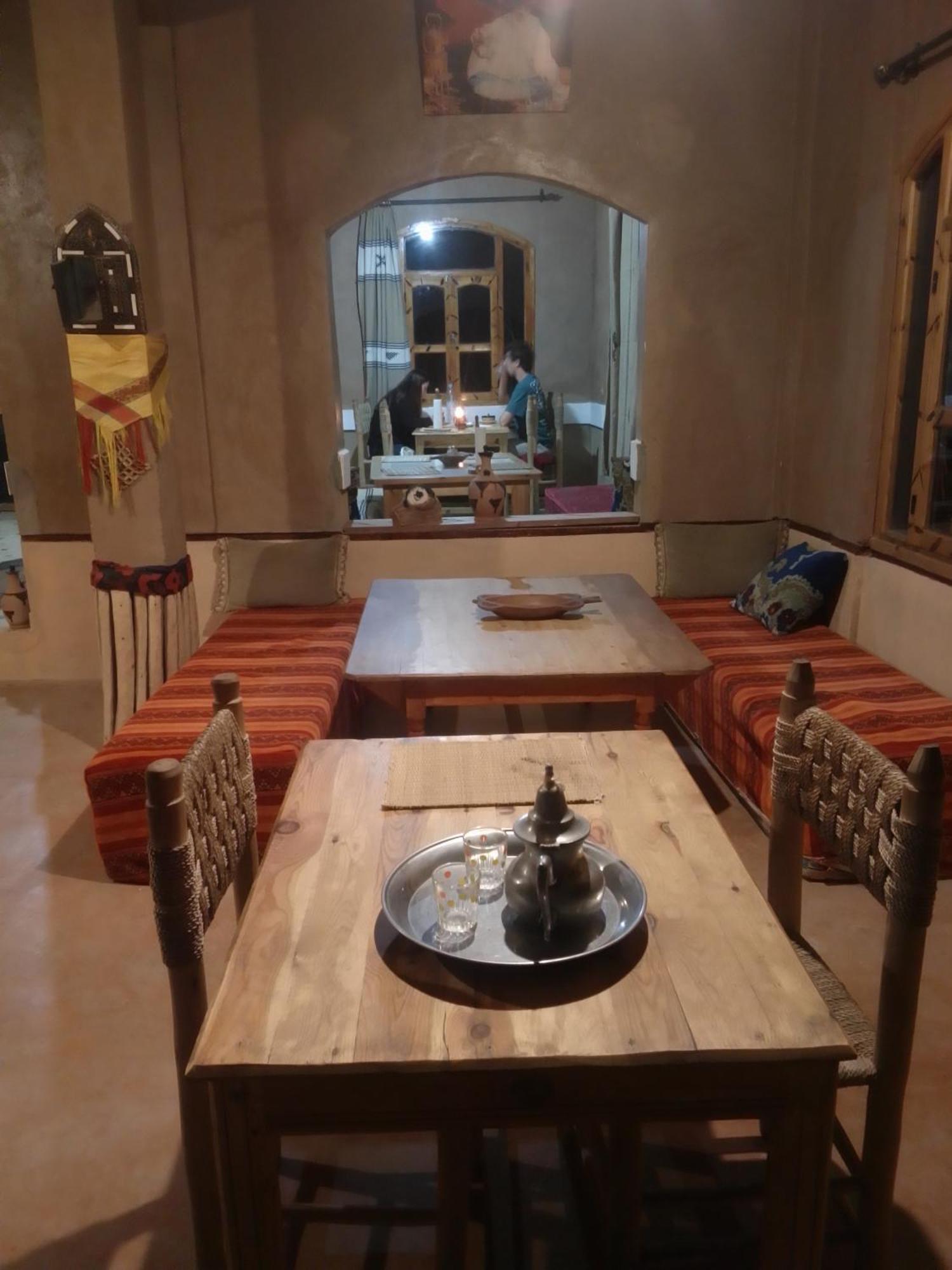 Riad Pizzeria Marhaba Akhendachou n'Ait Ouffi Kültér fotó